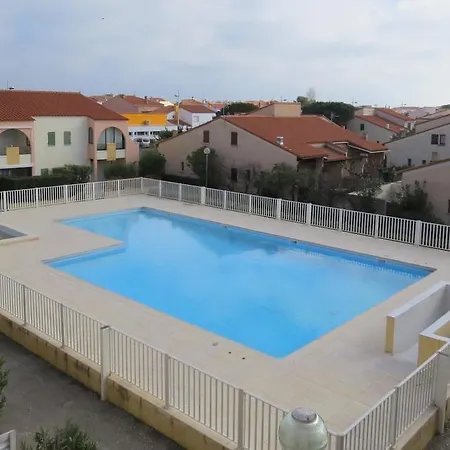Apartment 5 Personnes Piscine 5pb274 *